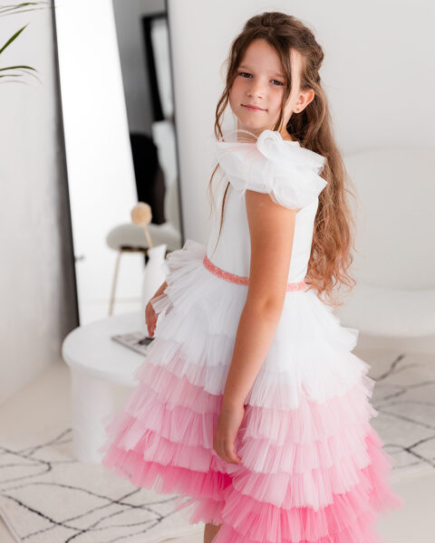 Princešu volānkleita ar pērlīšu jostiņu